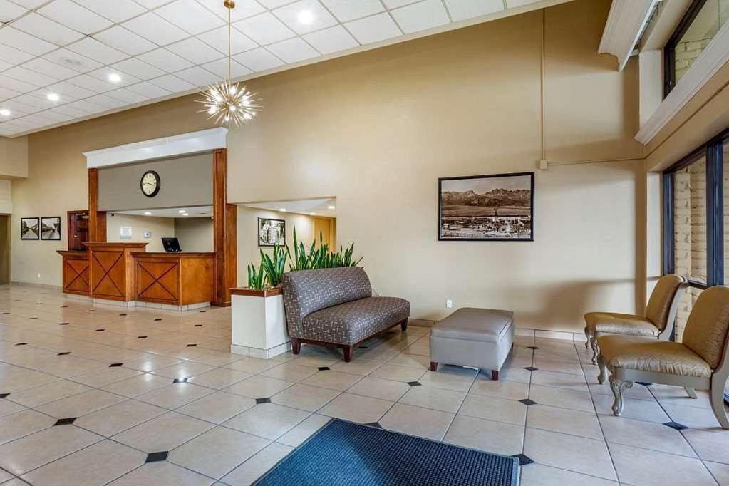 Clarion Inn & Suites, Ρόσγουελ Εξωτερικό φωτογραφία